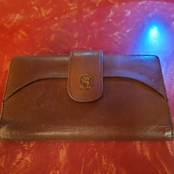 Etienne Aigner Brown Leather Wallet Authentic - Picture 1 of 4